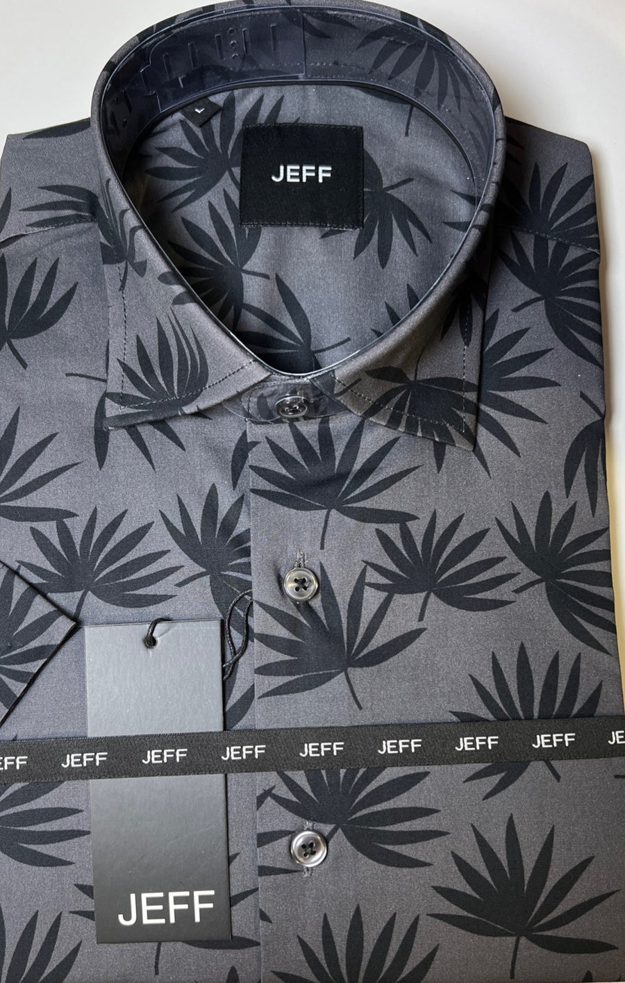 Short sleeve shirt palm trees